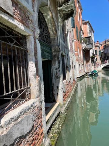 San Marco Apartment With Canal View Venice Exterior photo